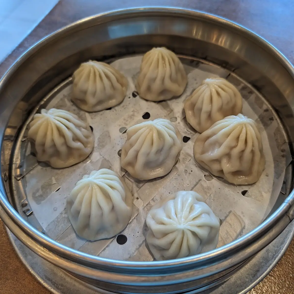 juicy pork dumplings 8 小笼包 8